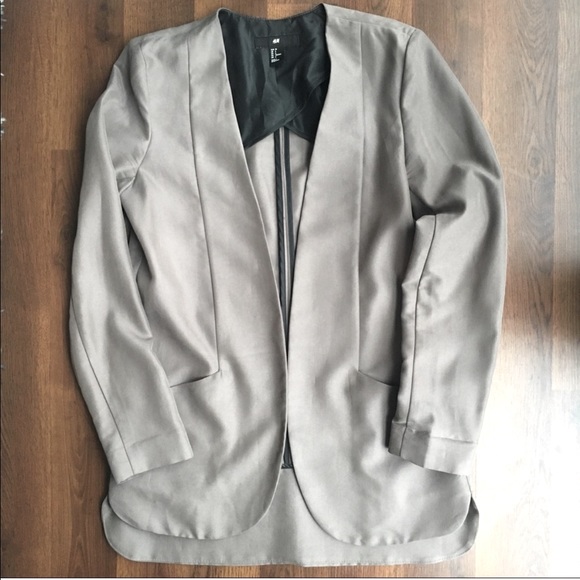 H&M Blazer - Picture 1 of 3